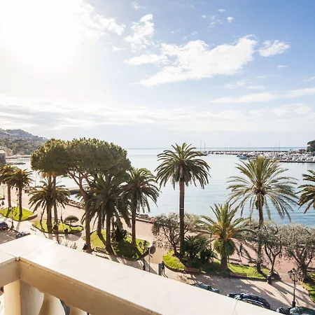 Отель Vesuvio Рапалло