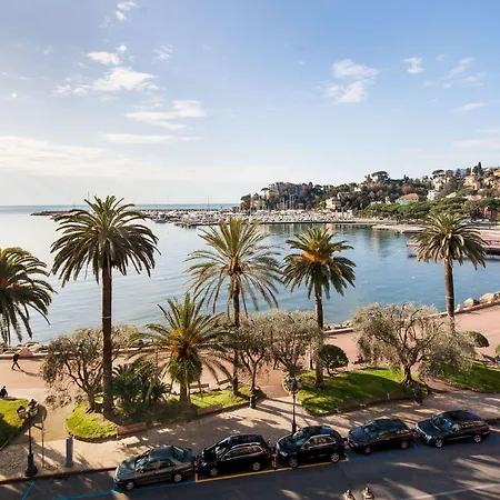 Vesuvio 3* Рапалло