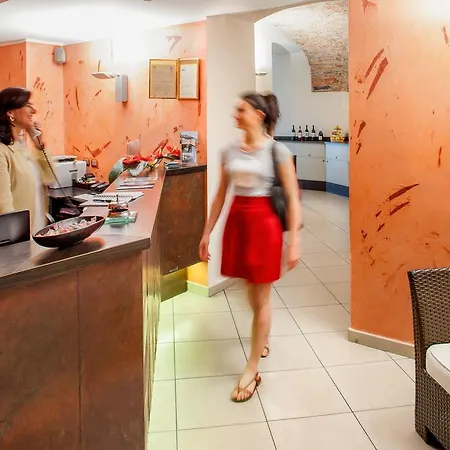 Hotel Vesuvio 3*