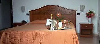Vesuvio Hotel 3*