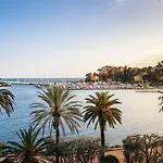 Hotel Vesuvio