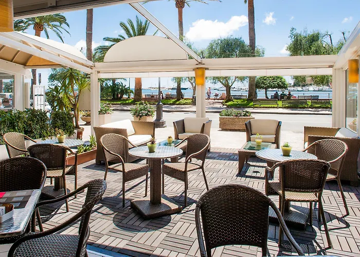 Vesuvio Готель